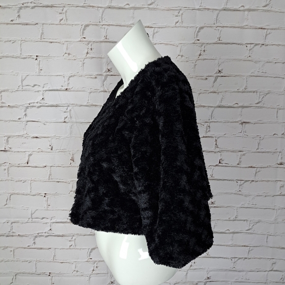 FURROCIOUS Faux Fur Cropped Jacket - Picture 4 of 8